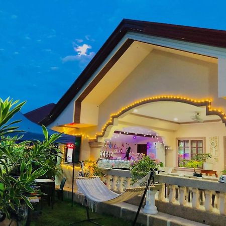 Dreamcatcher Hostel Moalboal Ngoại thất bức ảnh