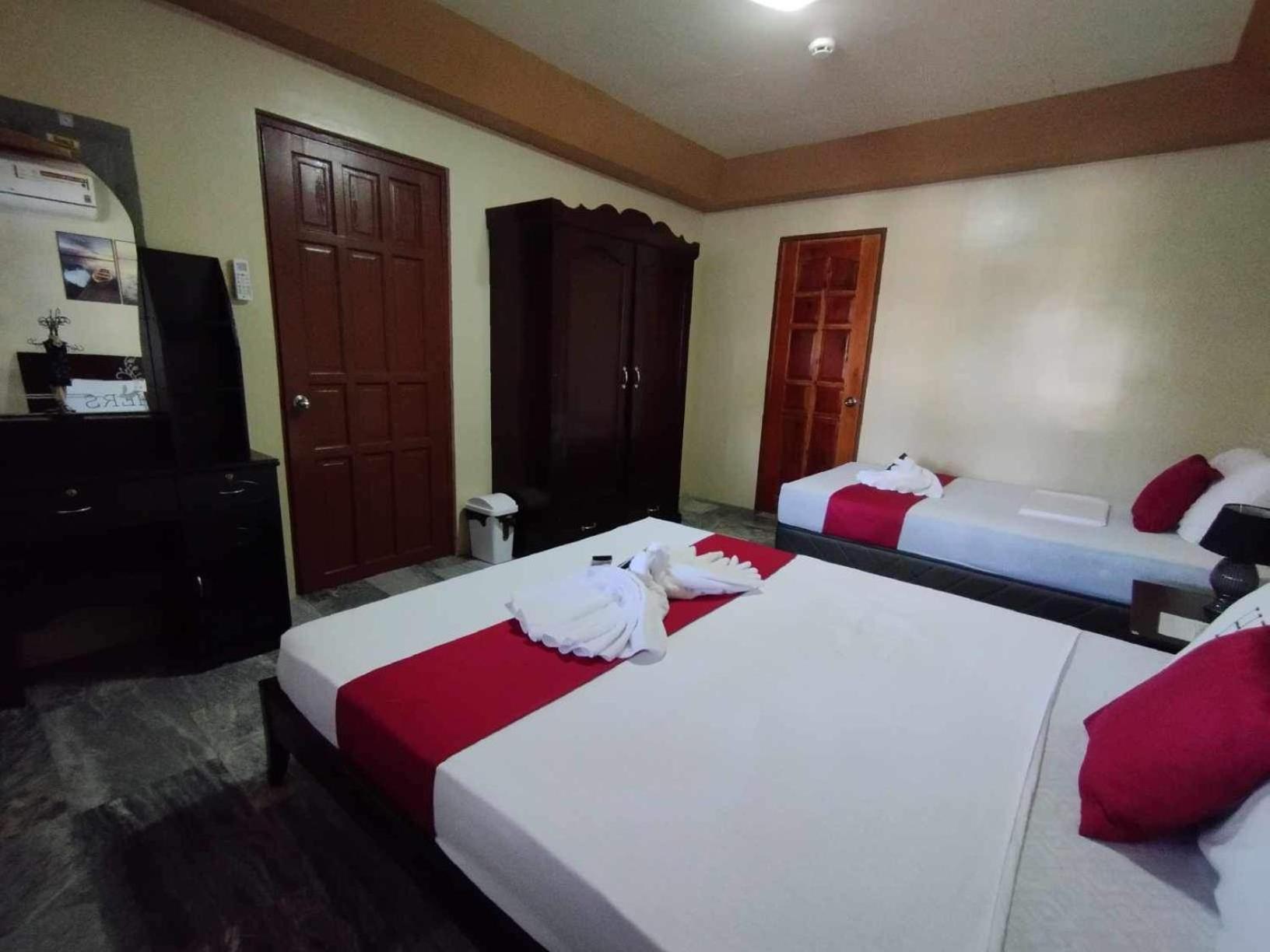 Dreamcatcher Hostel Moalboal Ngoại thất bức ảnh