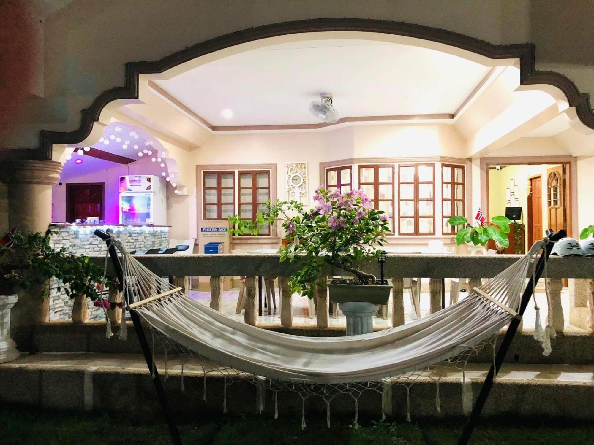 Dreamcatcher Hostel Moalboal Ngoại thất bức ảnh