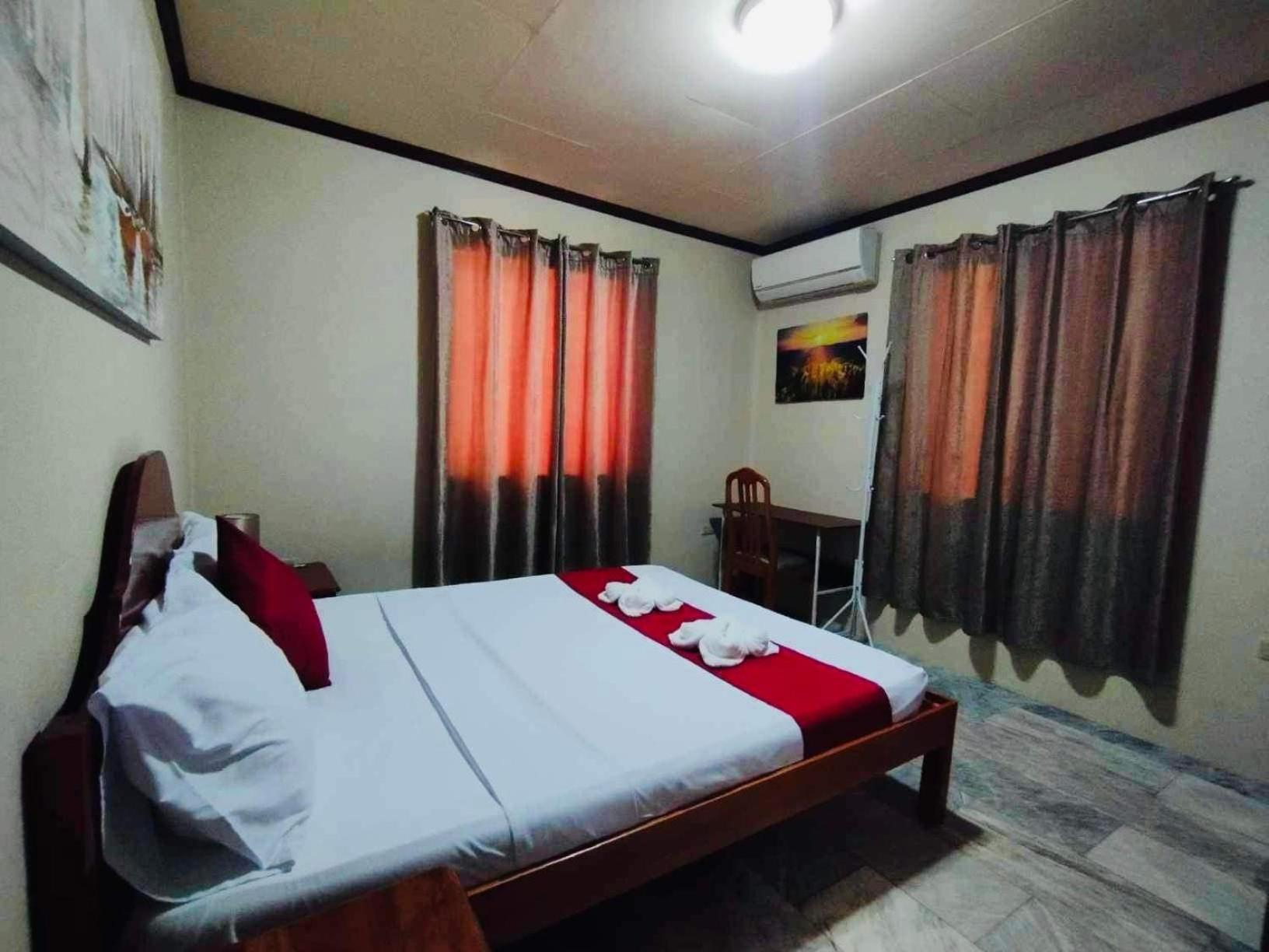 Dreamcatcher Hostel Moalboal Ngoại thất bức ảnh