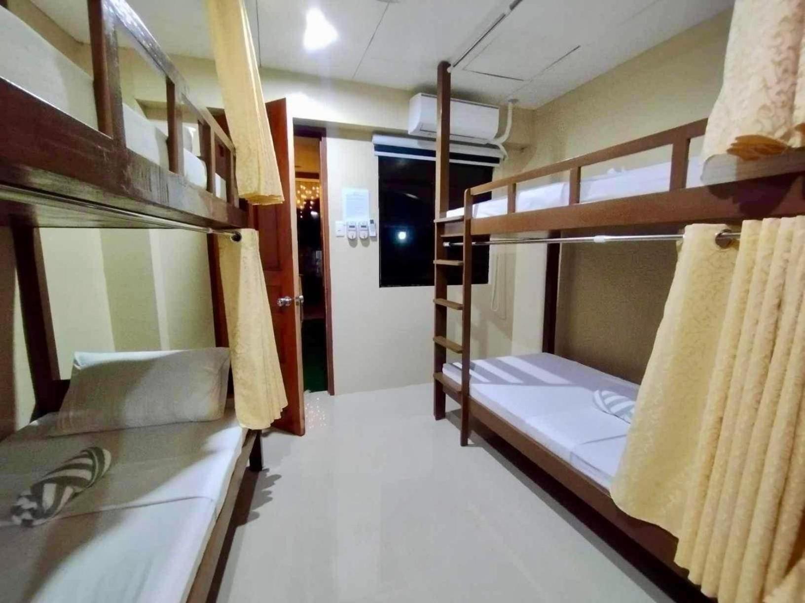 Dreamcatcher Hostel Moalboal Ngoại thất bức ảnh